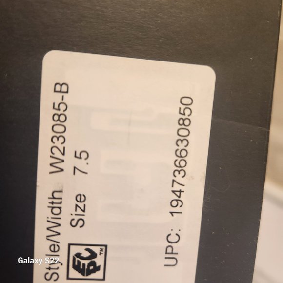 Cole Haan Zero Grand Lace up boots. NIB. - Picture 10 of 13